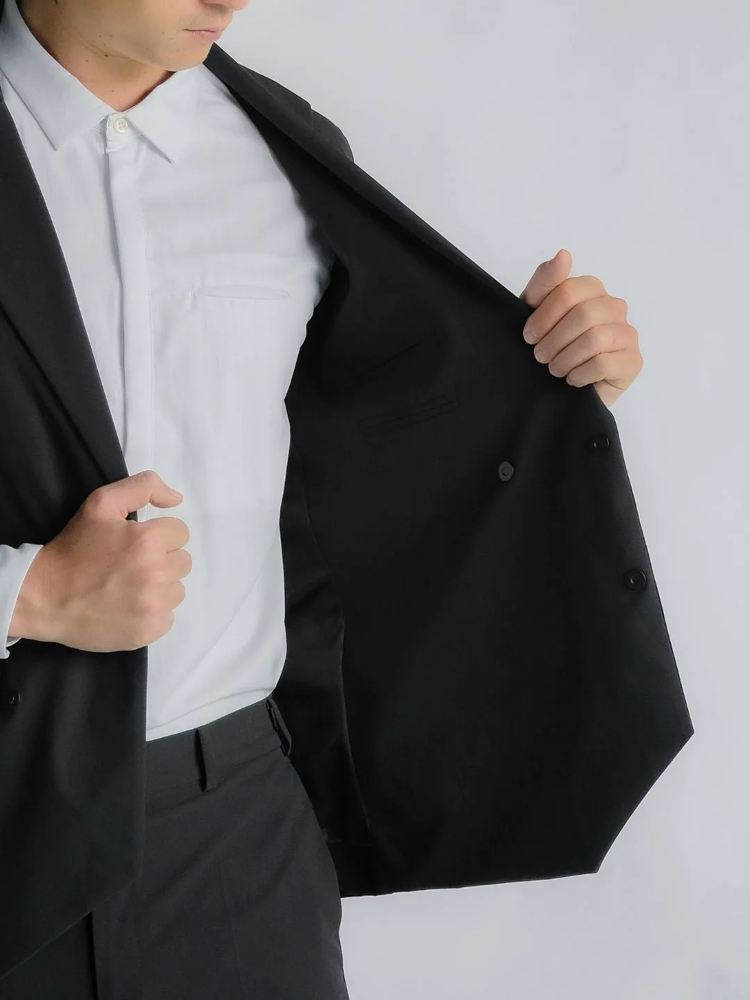 Ultra Suit 3.0 雙排扣外套 經典黑