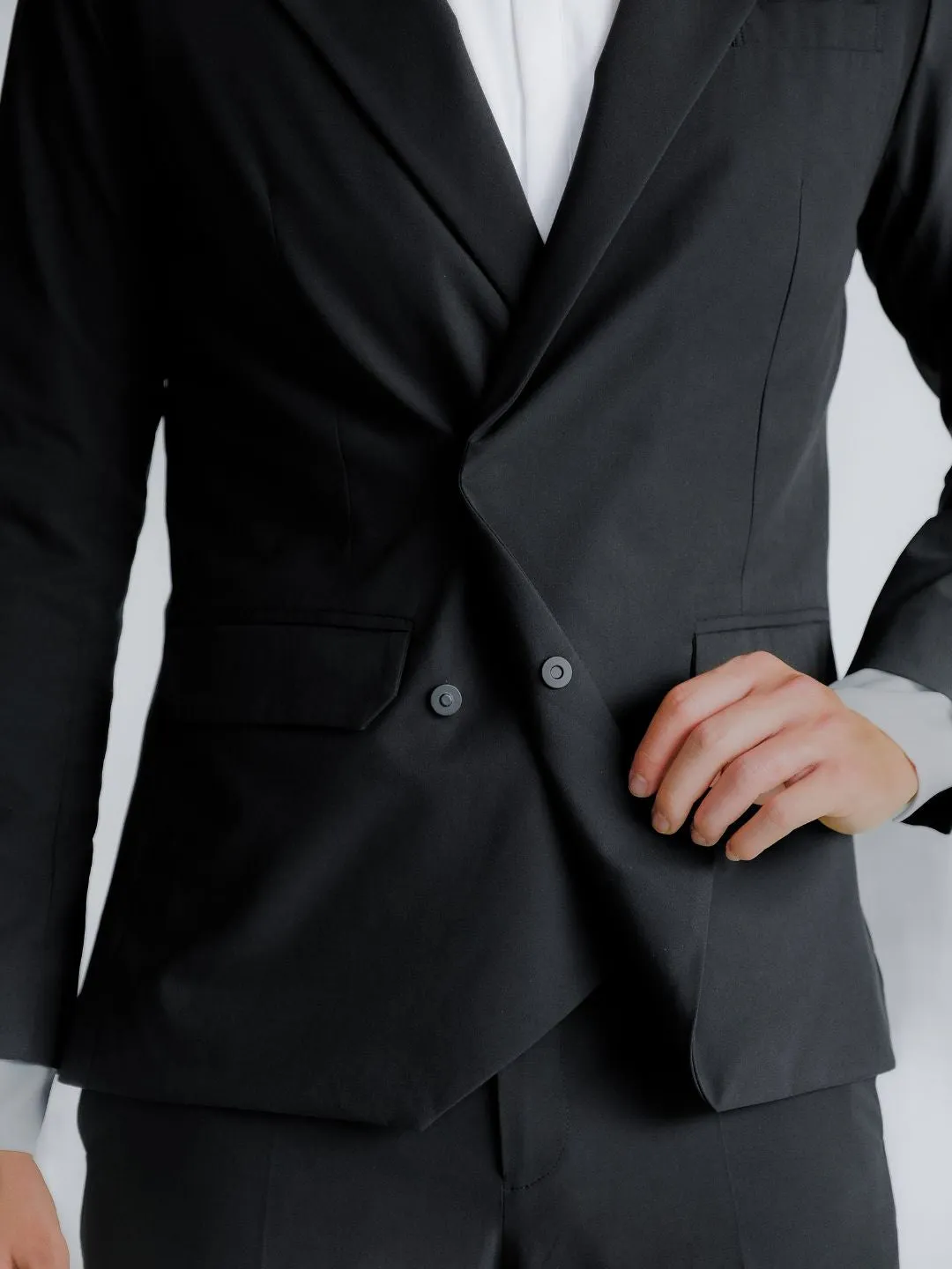 Ultra Suit 3.0 雙排扣外套 經典黑